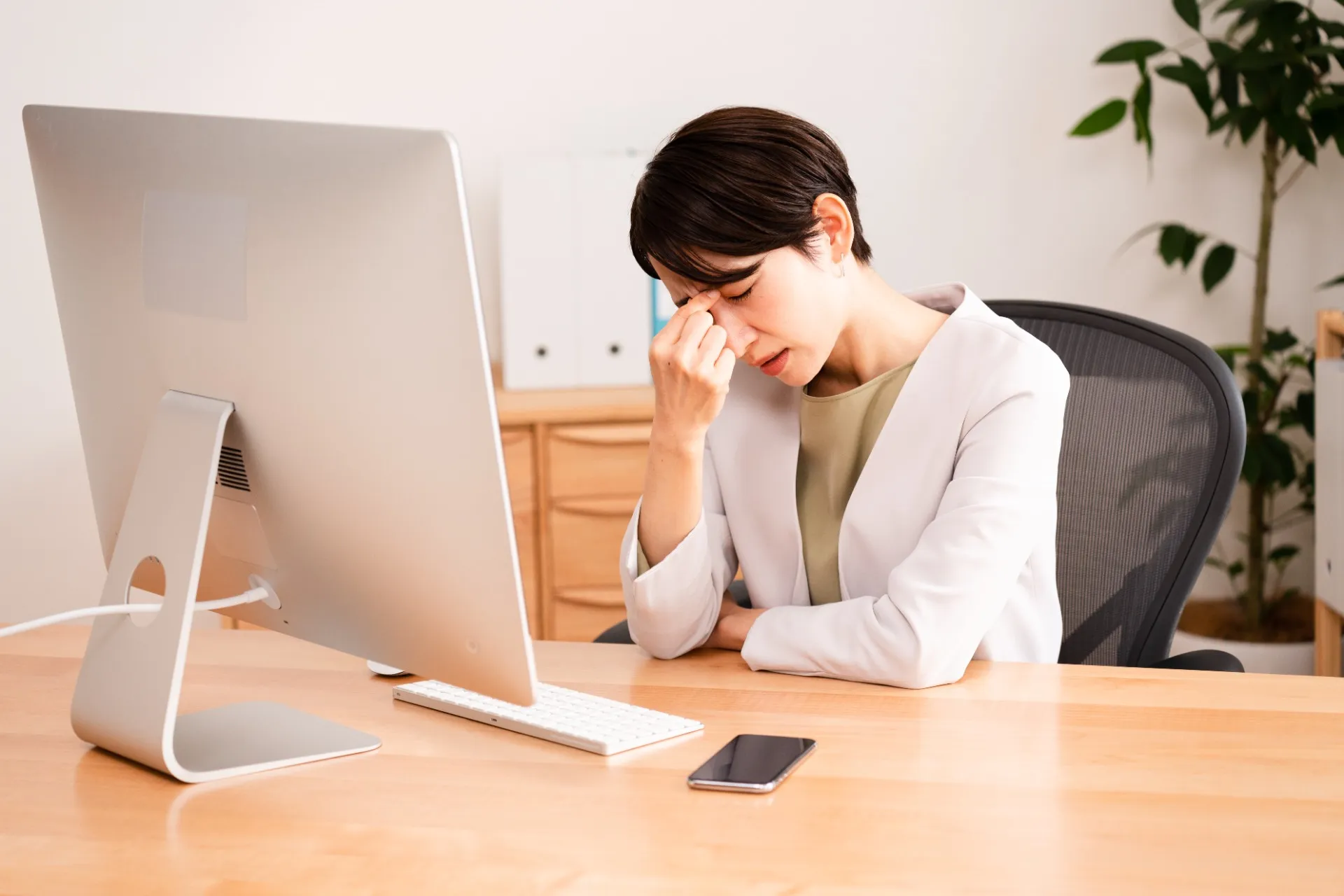 日常生活でできる鍼灸を使った眼精疲労対策